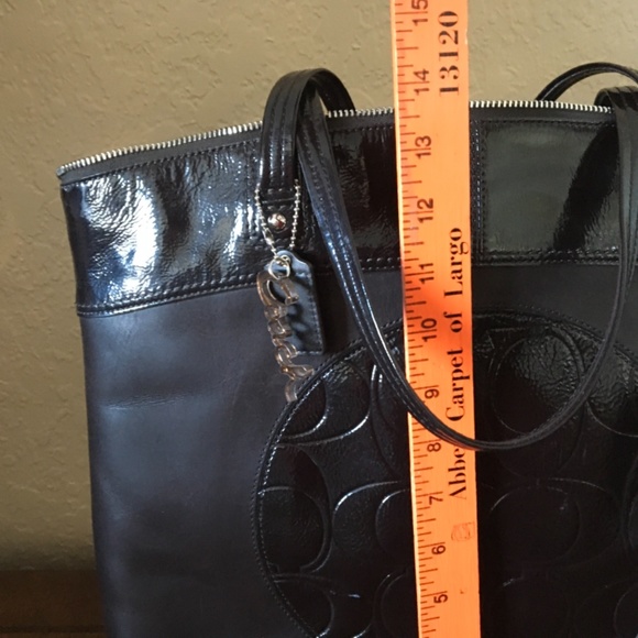 Coach Bag - Picture 3 of 12